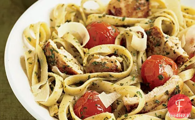 Pesto Fettuccine z kurczakiem