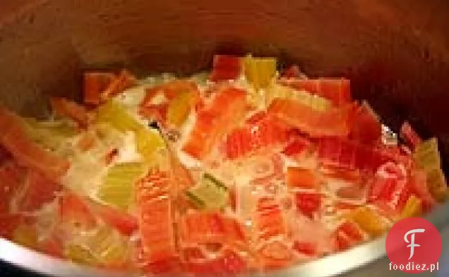 Smażone żeberka Szwajcarskie ze śmietaną i makaronem