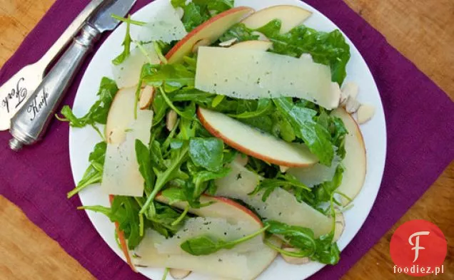 Poważne sałatki: rukola, jabłka i Manchego w cydrze Vinaigrette