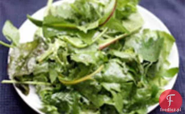 Kolacja dziś wieczorem: Greenmarket Field Greens with Malt Vinegar