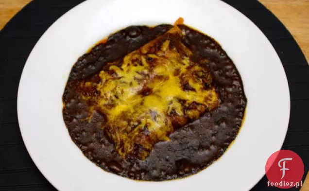 Oryginalne serowe Enchiladas z sosem Chili