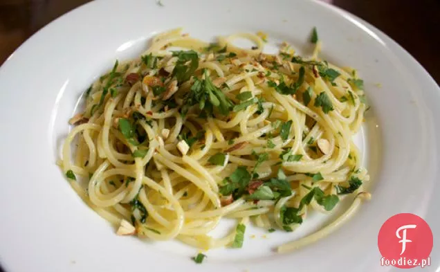 Dziś Kolacja: Spaghetti z Bottargą i migdałami
