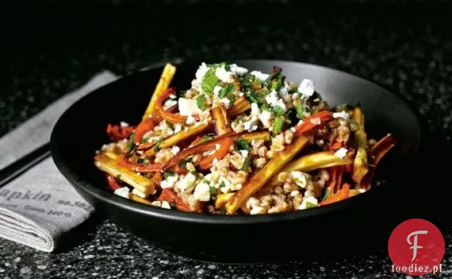 Sałatka z miodem i Harissa Farro