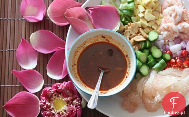 Tajska Sałatka z Pomelo i krewetkami (Miang Som O)