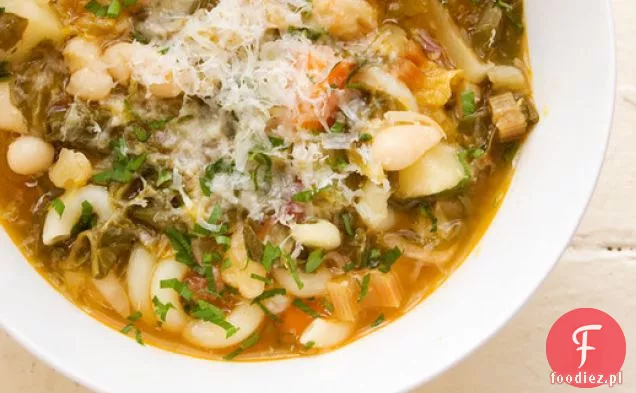 Obfite Zimowe Minestrone z olejem Chili, skórką z cytryny i parmezanem