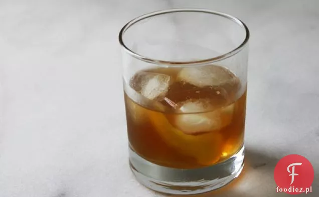 Morela i Averna Bourbon Sour