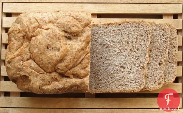 Maszyna do chleba chleb pełnoziarnisty i masło orzechowe