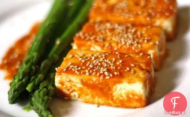 Tofu pieczone z polewą Miso i szparagami