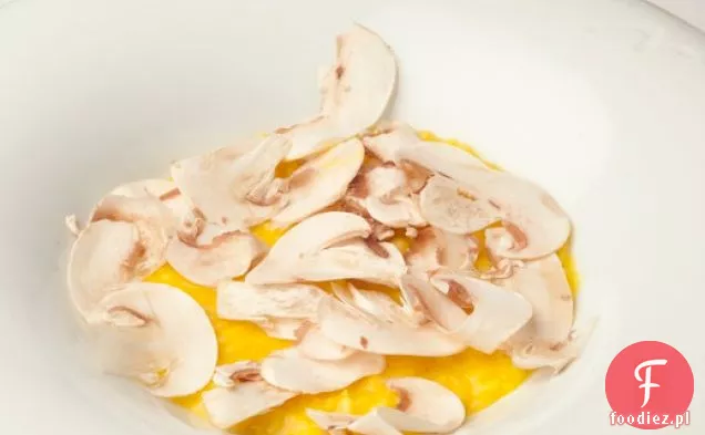 Ugotuj książkę: szafranowe Risotto z pieczarkami