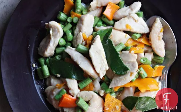Chicken-Green Bean Yellow Chili Stir-Fry