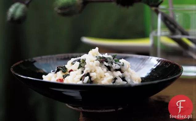 Risotto z gorzką zielenią i kozim serem Gouda