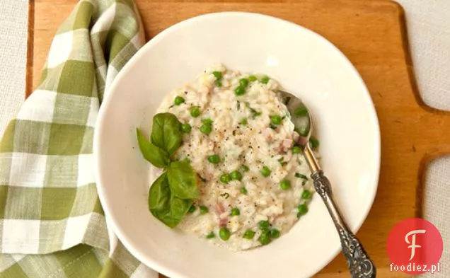 Risotto z groszkiem wiosennym, szynką i serem Fontina