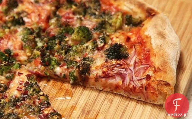 Karmelizowane brokuły i czerwona cebula Pizza