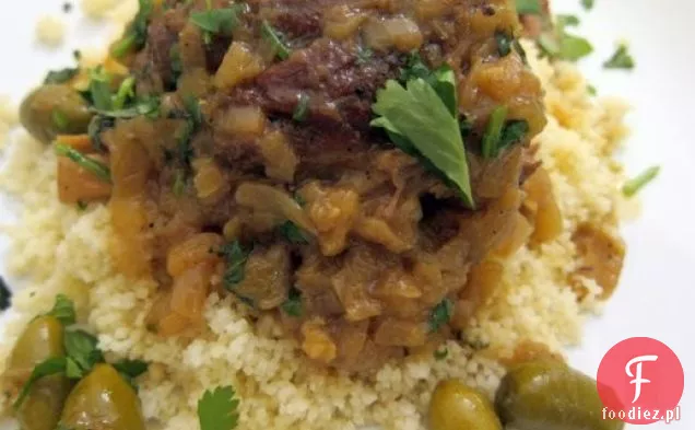 Tajny składnik (kurkuma): marokański Tagine jagnięcy z kurkumą, cebulą i oliwkami