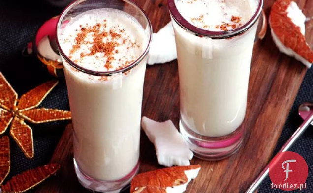 Coquito (Portorykański Ajerkoniak Kokosowy)