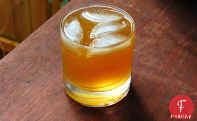 Rum Morelowy Fizz