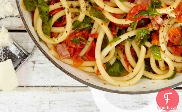 Ugotuj książkę: BLT Bucatini