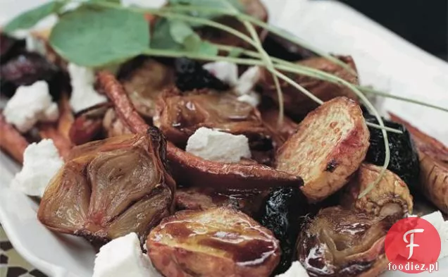 Pieczone Warzywa Korzeniowe Z Miodem, Balsamicznym I Świeżym Kozim Serem