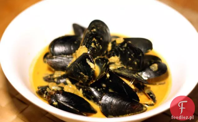 Kolacja: małże w sosie Goan (Thisri)