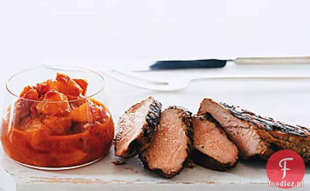 Grillowana wieprzowina z zawiniętym brzoskwiniowym smakiem
