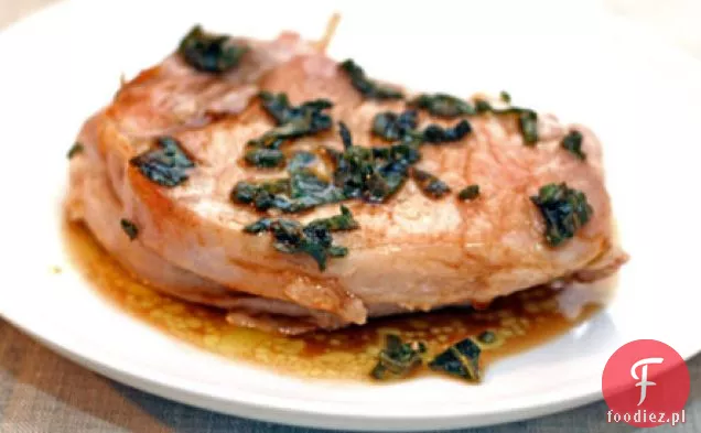 Dziś Kolacja: Kotlet schabowy z szałwią i balsamicznym