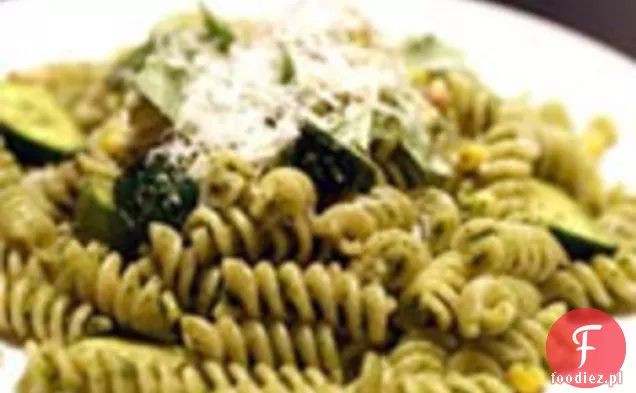 Dziś Kolacja: Pesto Fusilli z kukurydzą, cukinią i boczkiem