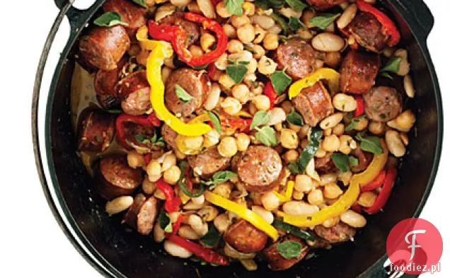 Gulasz z kiełbasą i fasolą