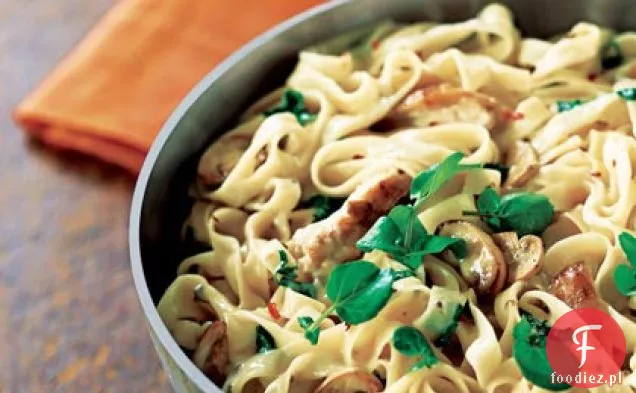 Kurczak fettuccine z pieczarkami Brie