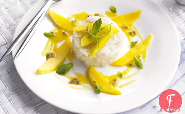 Lepki ryż kokosowy, mango i marakuja