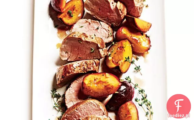 Pieczona polędwiczka wieprzowa ze śliwkami o zapachu tymianku