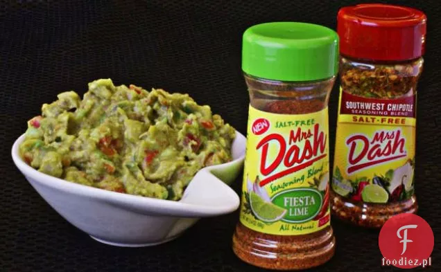 Zdrowy, bez soli Chipotle i guacamole z limonki