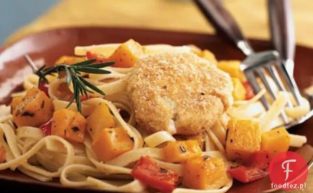 Pieczony kozi ser i pieczona dynia Zimowa na Garlicky Fettuccine
