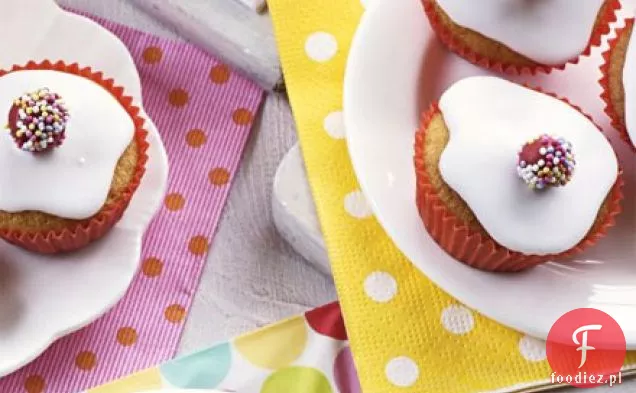 Dotty banan fairy cakes