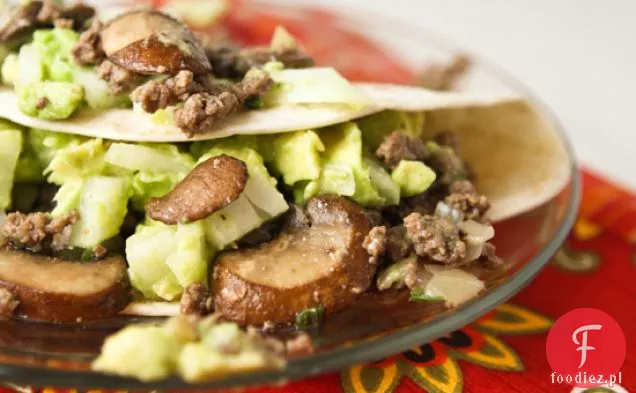 Wołowina Pieczarki Awokado Tacos