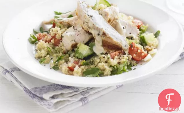 Indyk z quinoa tabbouleh & tahini dressing