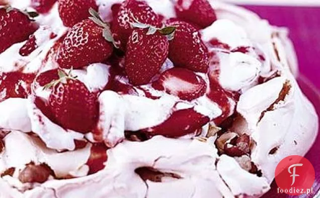 Przepyszna truskawkowa pavlova