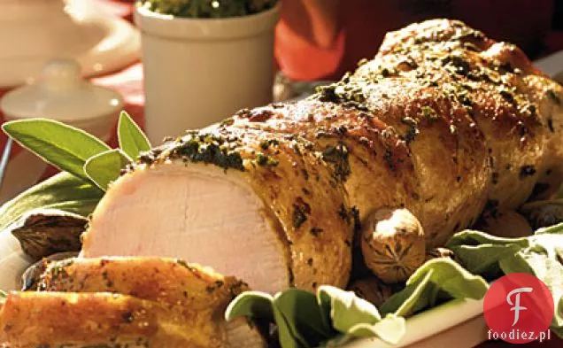 Pieczona wieprzowina z szałwią i pesto z orzechów pekan