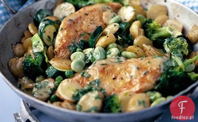 Saucy chicken & vegetables