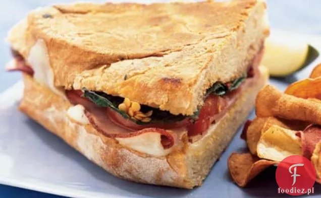 Mozzarella, szynka i bazylia Panini