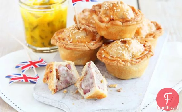 Mini placki wieprzowe z piccalilli