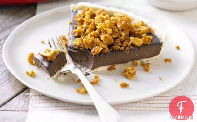 Tarta czekoladowa z plastrem miodu