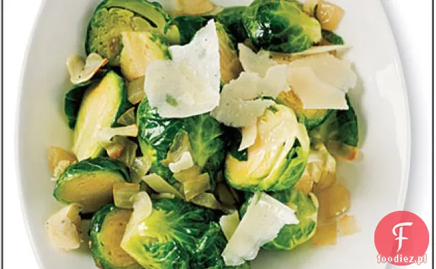 Brukselka smażona z czosnkiem i Pecorino