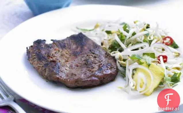 Grillowana sałatka z kaczką chilli i ananasem