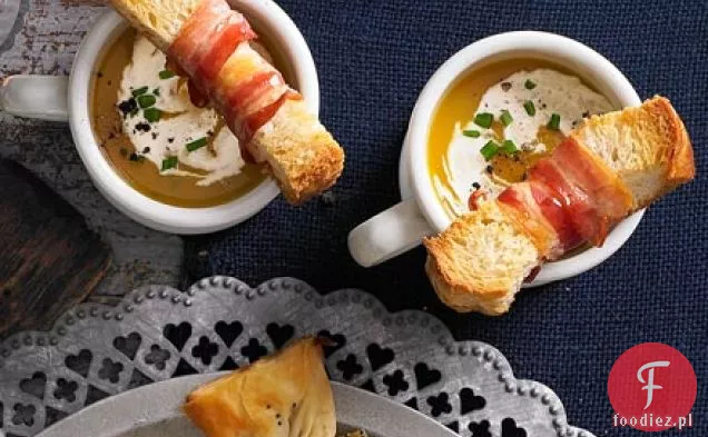 Zupa Butternut shots z chrupiącymi żołnierzami pancetta