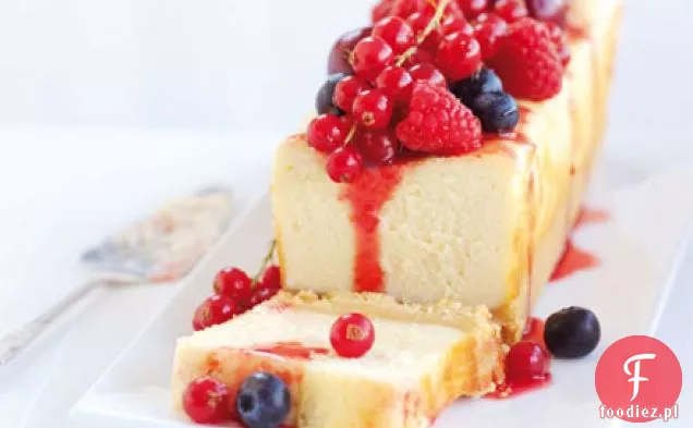 Berry shortbread cheesecake slice