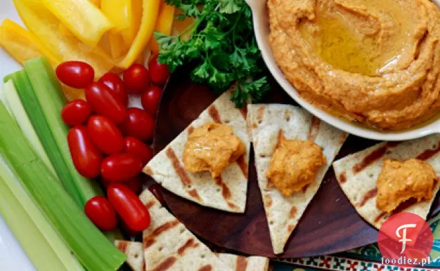 Pieczony Hummus Z Czerwonej Papryki