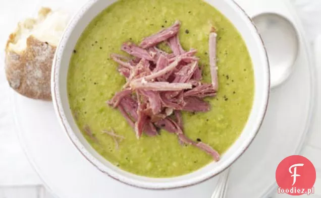 Zupa z wędzonej szynki z groszkiem i zielonym groszkiem
