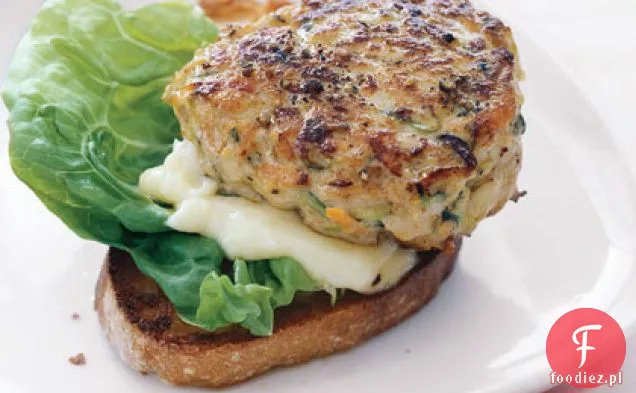 Burgery z indyka z tartą cukinią i marchewką
