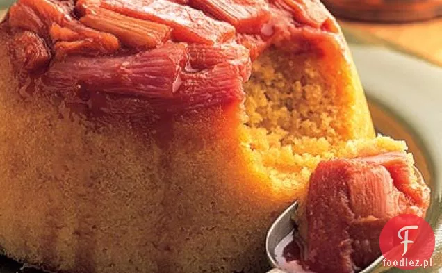 Budyń z rabarbarem na parze