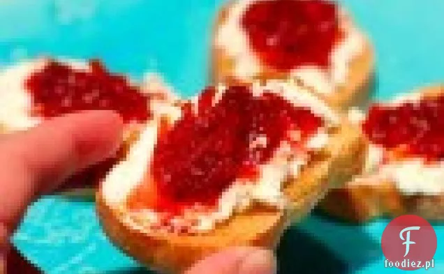 Kozi Ser Crostini Z Krwawą Pomarańczą I Marmoladą Z Czarnego Pieprzu